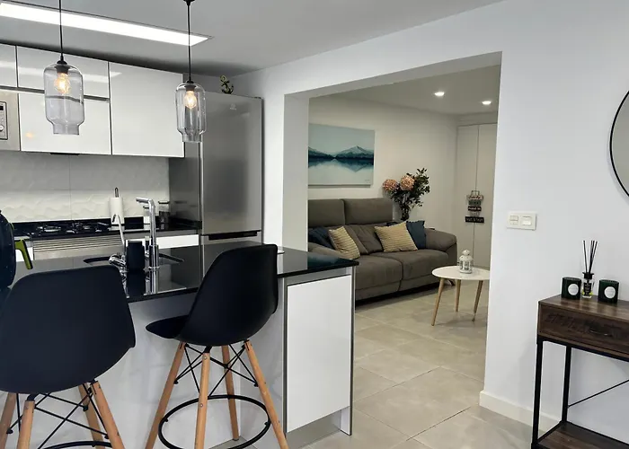 Caroli Hideout شقة