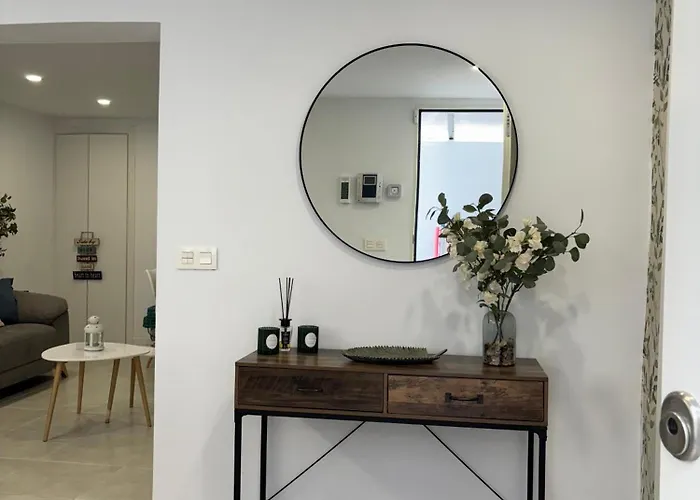 Caroli Hideout * ماربيا